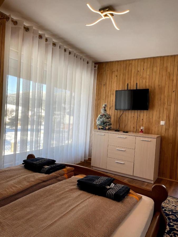 затишна Apartment